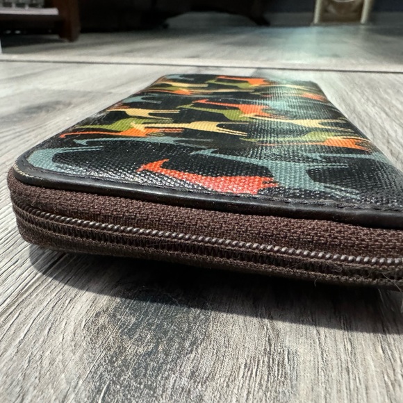 Fossil Key-Per Giraffe Wallet-(2of 2) - Picture 4 of 11